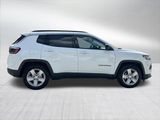 Certified 2022 Jeep Compass Latitude image 4