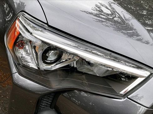 Used 2023 Toyota 4Runner SR5 Premium w/ Moonroof Package image 29