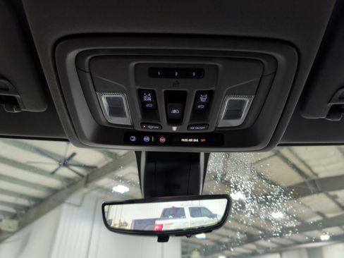 Used 2020 Chevrolet Silverado 2500 LTZ w/ LTZ Premium Package image 11