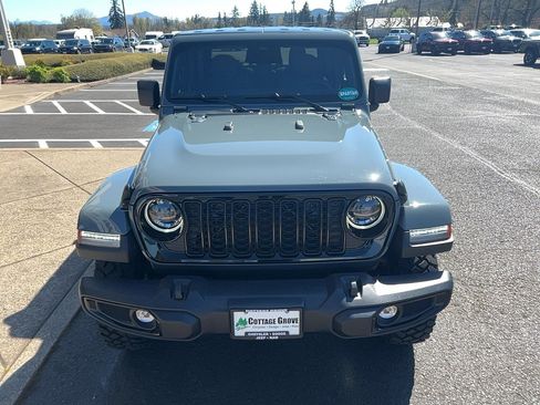 New 2026 Jeep Gladiator Sport image 6