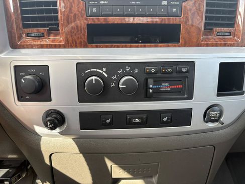 Used 2006 Dodge Ram 2500 Truck Laramie AWD/4WD image 68