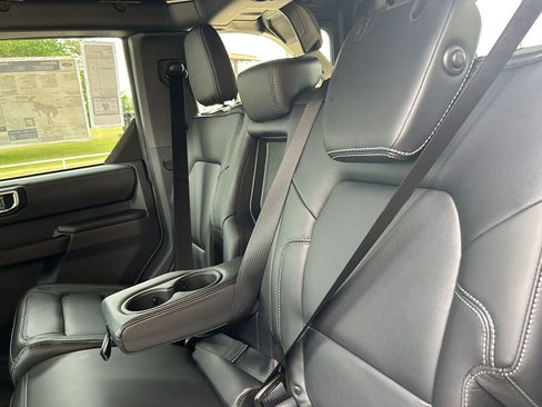 New 2026 Ford Bronco Outer Banks AWD/4WD image 41