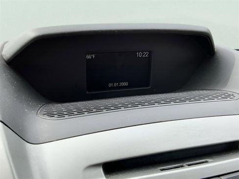 Used 2018 Ford Transit 350 XLT image 30