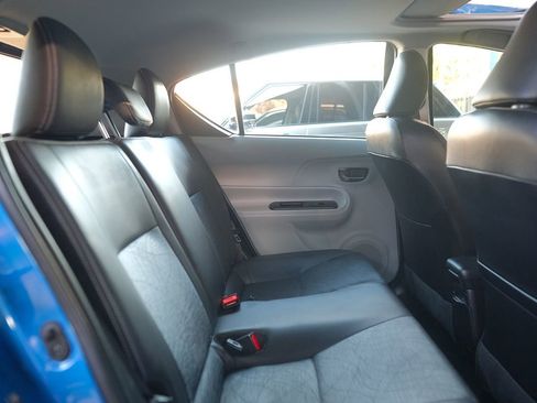 Used 2014 Toyota Prius C Four image 33