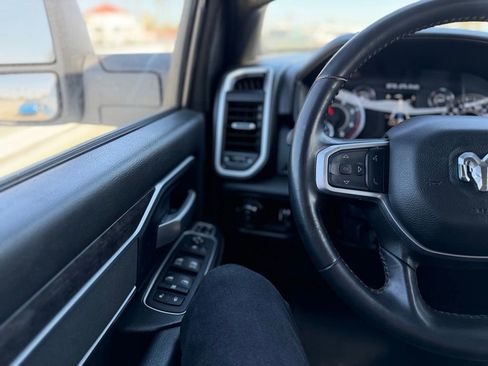 Used 2024 RAM 3500 Big Horn image 8