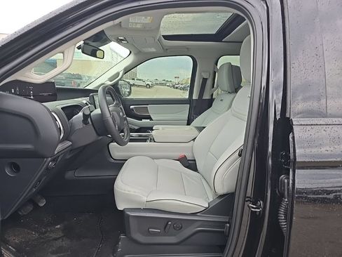 Used 2026 Ford Expedition Platinum w/ Platinum Ultimate Package AWD/4WD image 14