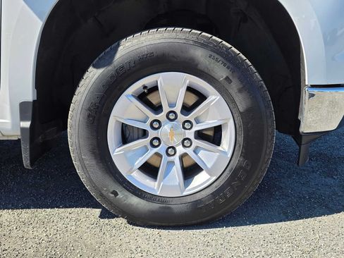 Certified 2026 Chevrolet Silverado 1500 LT AWD/4WD image 9