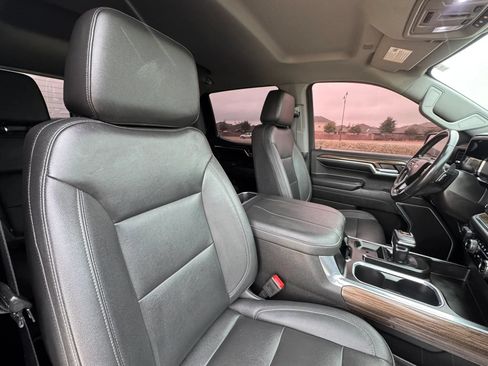 Used 2023 Chevrolet Silverado 1500 LT AWD/4WD image 32