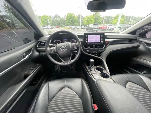 Used 2024 Toyota Camry SE FWD image 19