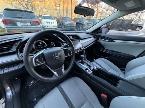 Used 2018 Honda Civic EX image 10