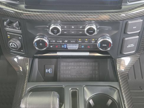 Used 2022 Ford F150 Lariat w/ Equipment Group 502A High AWD/4WD image 16