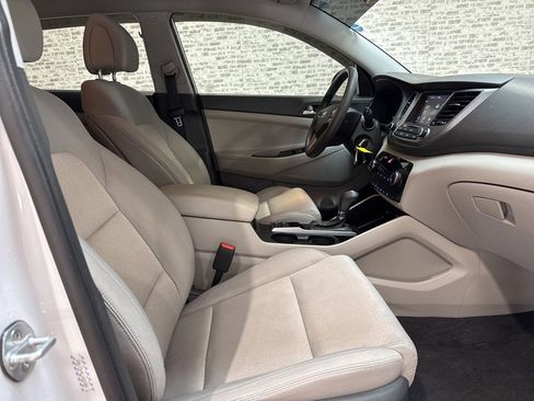 Used 2018 Hyundai Tucson SEL image 9