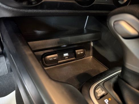 Certified 2023 Kia Soul LX w/ LX Technology Package FWD image 30