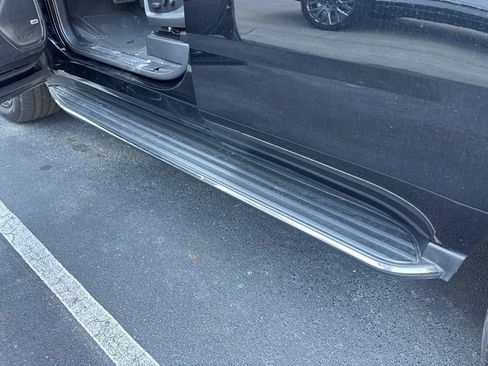 Used 2019 GMC Yukon SLT RWD image 25