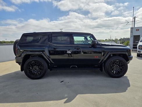 Used 2024 GMC Hummer EV 2X w/ LPO, Sport Package AWD/4WD image 2