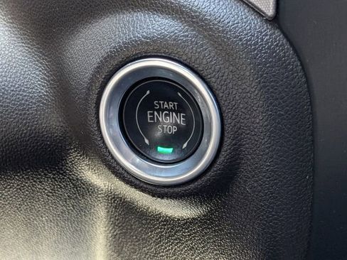 Used 2020 GMC Sierra 1500 SLT w/ SLT Premium Plus Package RWD image 28