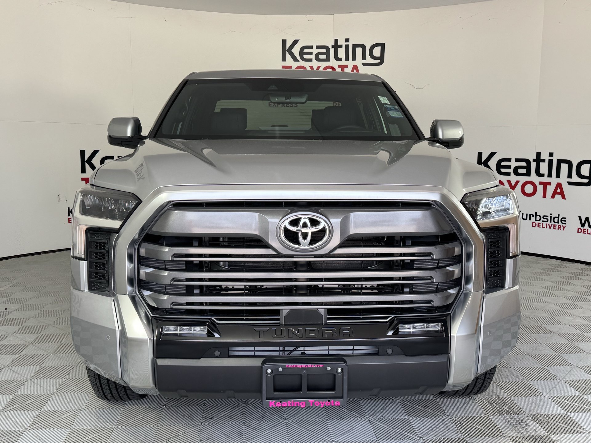 Used 2025 Toyota Tundra Limited w/ Power Package RWD image 10