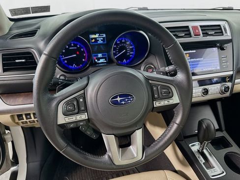 Used 2017 Subaru Outback 2.5i Limited AWD/4WD image 18
