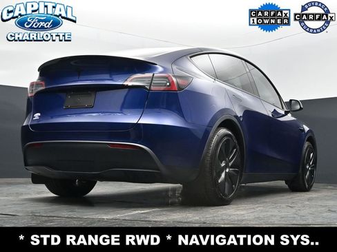 Used 2024 Tesla Model Y 2WD image 21