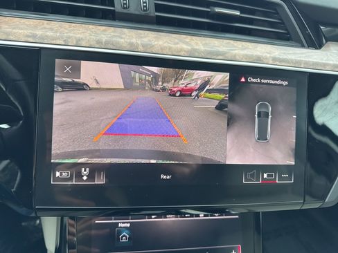 Used 2019 Audi e-tron Prestige w/ Prestige Package image 51
