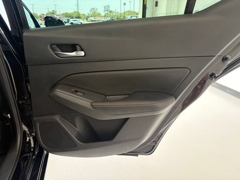 Used 2022 Nissan Altima 2.5 SR w/ Midnight Edition Package FWD image 33