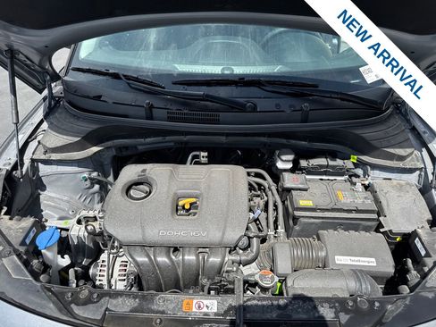 Used 2025 Kia Soul LX w/ LX Technology Package FWD image 28