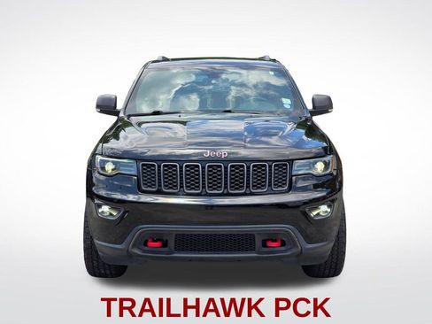 Used 2018 Jeep Grand Cherokee Trailhawk w/ Trailhawk Luxury Group AWD/4WD image 16