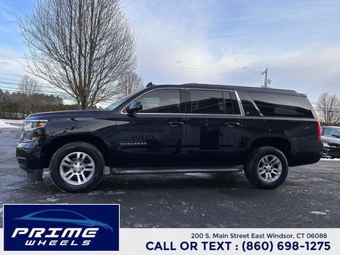 Used 2015 Chevrolet Suburban LT image 4