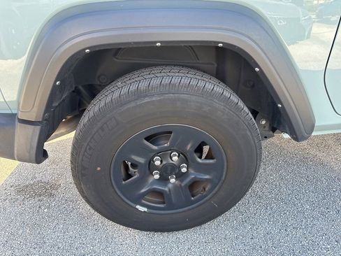 Used 2023 Jeep Wrangler Sport image 6