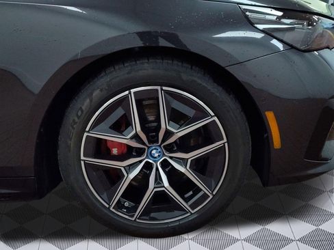 Used 2025 BMW i5 xDrive40 w/ M Sport Package image 10