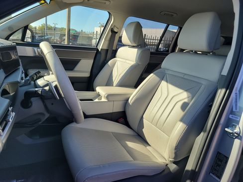 Used 2025 Hyundai Santa Fe SEL image 21