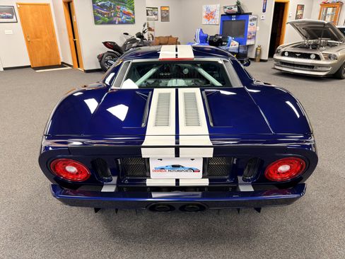Used 2006 Ford GT RWD image 40