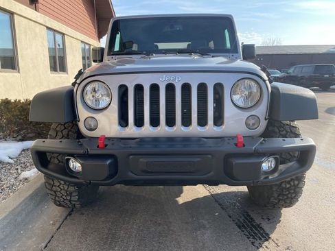 Used 2016 Jeep Wrangler Unlimited Rubicon image 15
