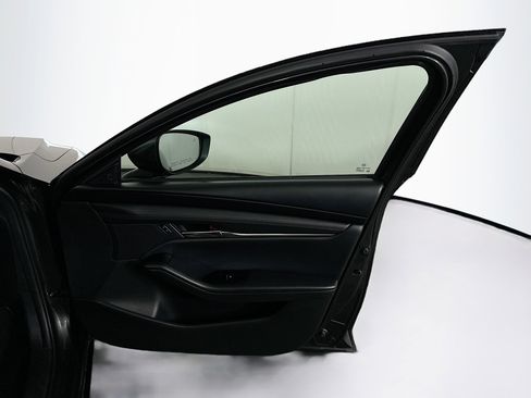 Used 2023 MAZDA MAZDA3 s image 30