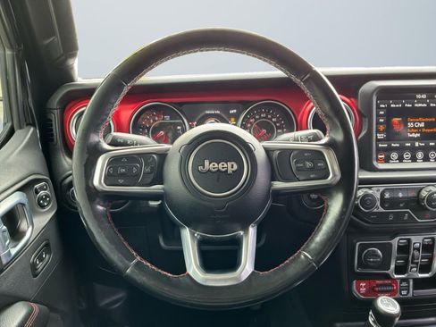 Used 2022 Jeep Gladiator Rubicon w/ Cold Weather Group AWD/4WD image 11