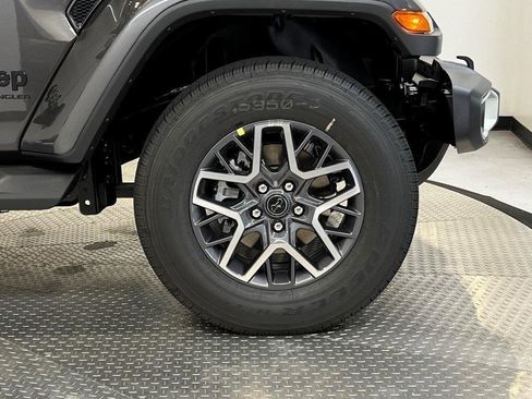 New 2025 Jeep Wrangler Sahara image 7