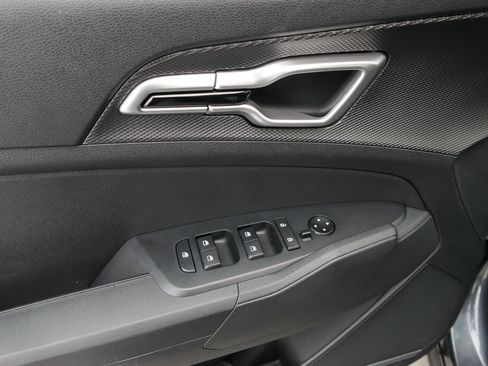 Certified 2025 Kia Sportage LX image 13