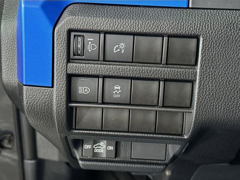 Used 2025 Toyota Tacoma TRD Off-Road image 17