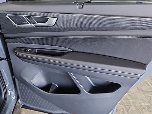 New 2026 Volkswagen Atlas Cross Sport SEL Premium R-Line image 15