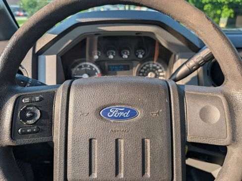 Used 2016 Ford F250 XL w/ XL Appearance Package AWD/4WD image 21