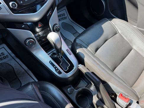 Used 2015 Chevrolet Cruze LTZ w/ Sun, Sound and Sport Package FWD image 18