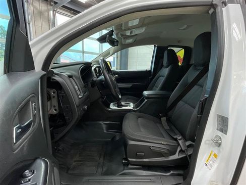 Used 2022 Chevrolet Colorado LT w/ Fleet Safety Package RWD image 10