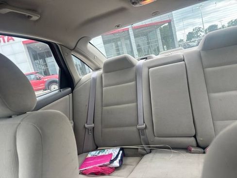 Used 2009 Ford Taurus SE FWD image 12
