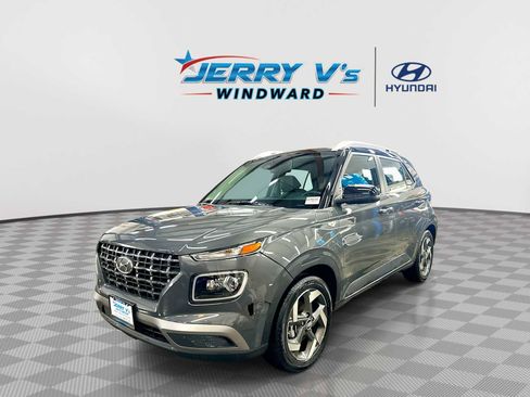 Used 2024 Hyundai Venue Limited image 1