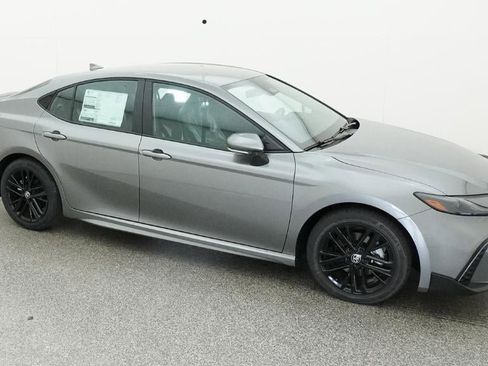 New 2026 Toyota Camry SE FWD image 12