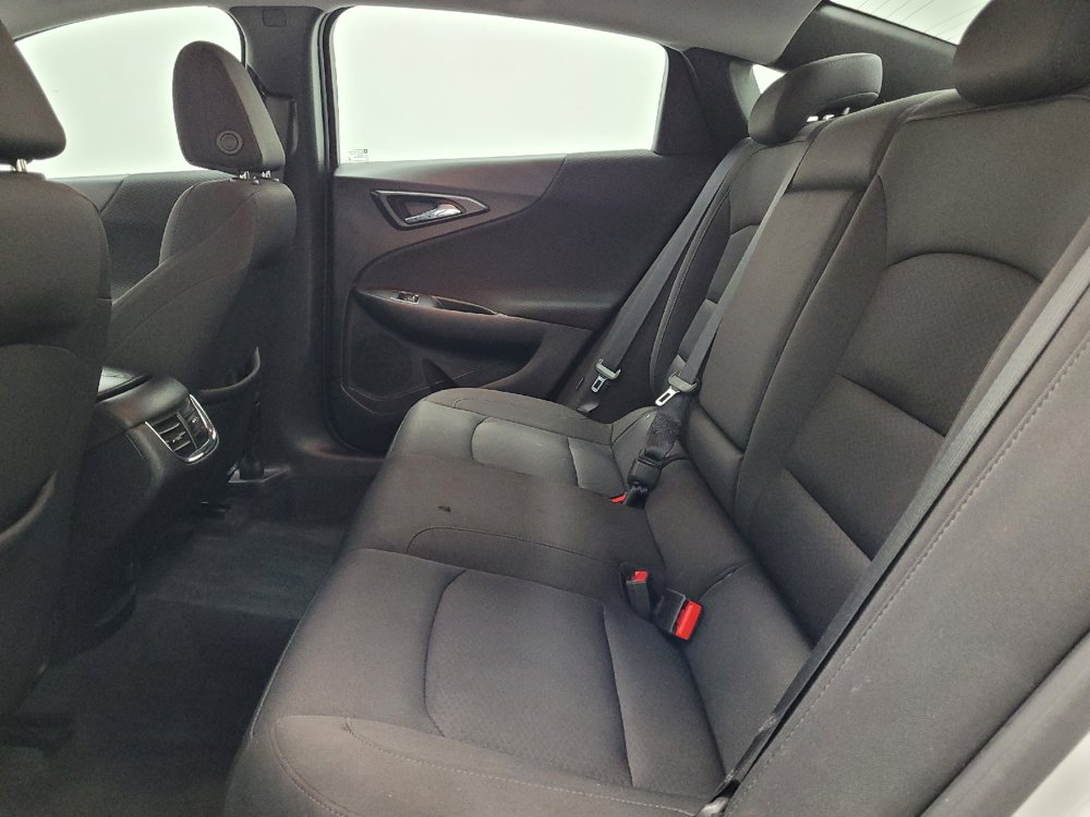 Used 2019 Chevrolet Malibu LT FWD image 18