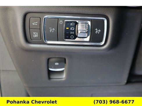 Used 2023 Lincoln Nautilus Reserve image 16