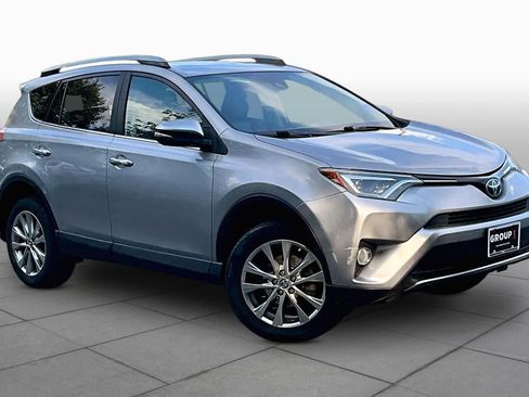 Used 2018 Toyota RAV4 Limited AWD/4WD image 3