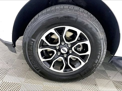 Used 2024 Ford Expedition Max XLT AWD/4WD image 7