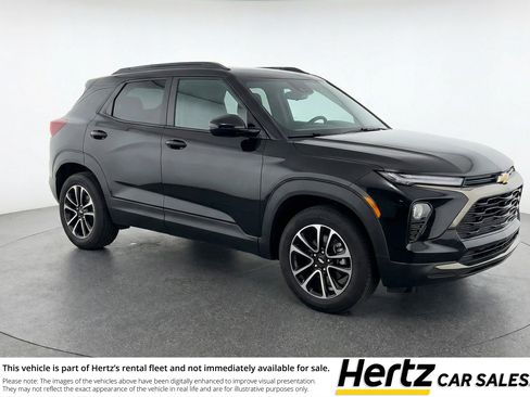 Used 2025 Chevrolet TrailBlazer LT image 1